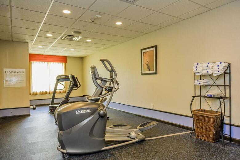 Hotel Holiday Inn Express And Suites - Bradford