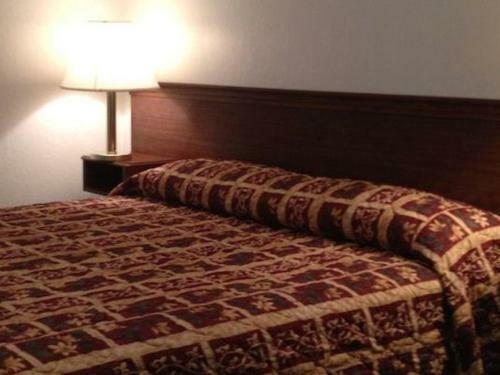 Pine Cone Motel