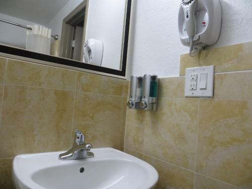 Motel Budget Inn Lake Wales