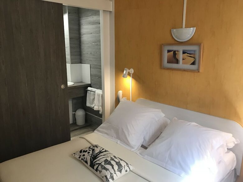 Hotel H�tel Du Commerce
