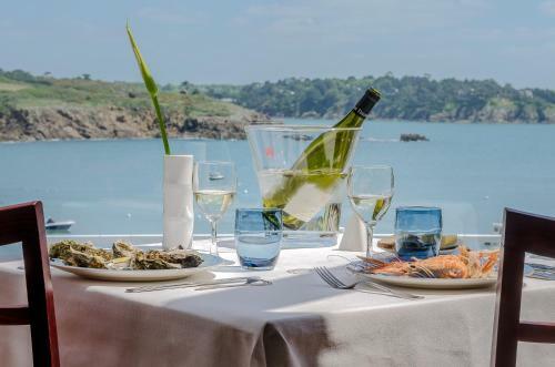 Hotel H�tel Du Port Et De L'aven