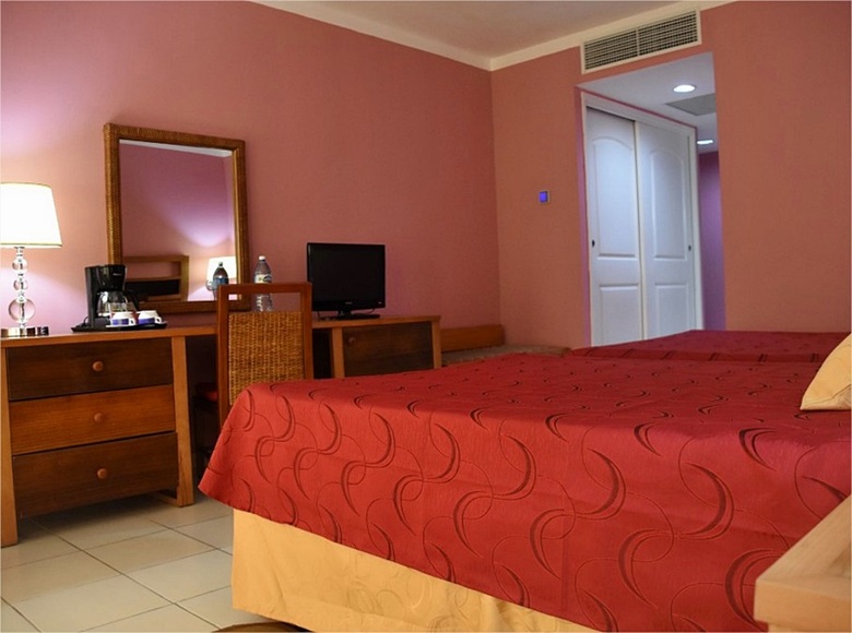 Hotel Playa Paraiso