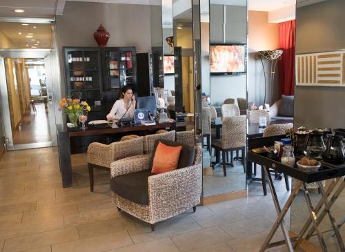 Maudes Hotel Solna