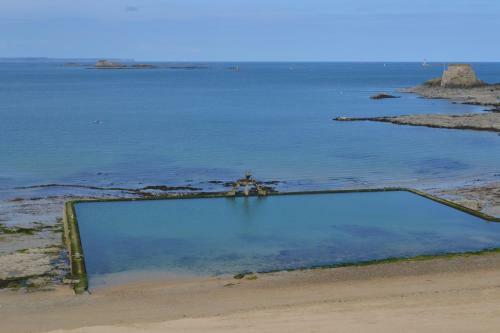 Hotel H�tel-restaurant La Porte Saint Pierre