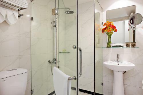 Hanoi La Selva Hotel