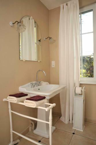 Bed & Breakfast Chambres Et Tables D'h�tes Le Voriou