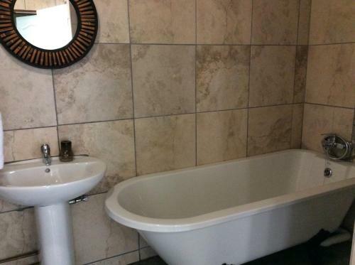 Hostal The Orchards Executive Accommodation