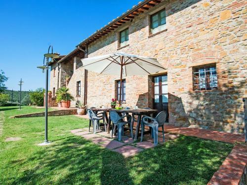 Two-bedroom Apartment Baccelli 1