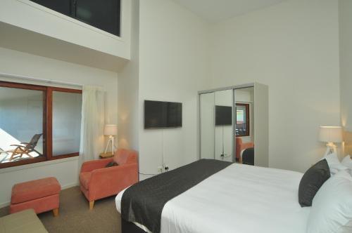 Lennox Point Holiday Apartments