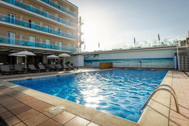 Hotel Alegria Maripins