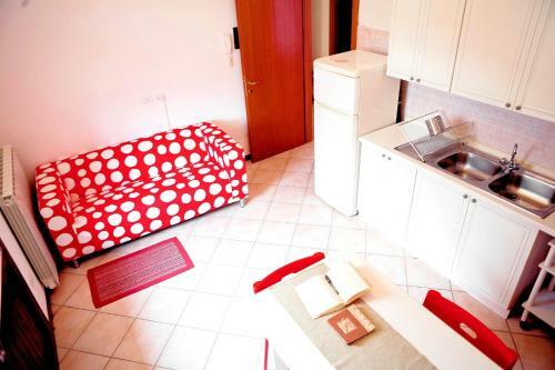 Bed & Breakfast As Easy...as It Sounds
