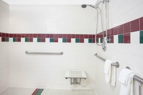 Hotel Maingate Inn & Suites At Four Corners
