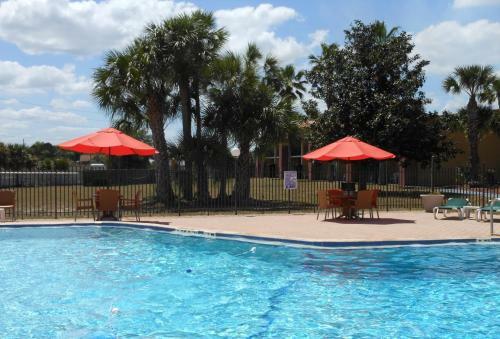 Hotel Maingate Inn & Suites At Four Corners