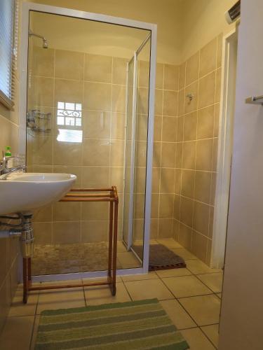 Hostal Dempsey's Guest House