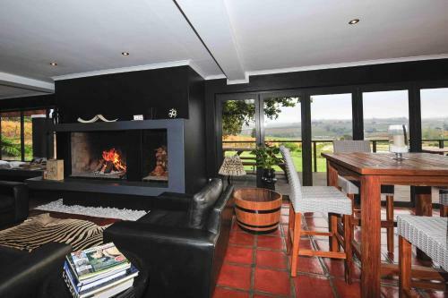 Aaldering Vineyards, Winefarm & Luxury Lodges