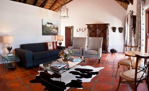 Aaldering Vineyards, Winefarm & Luxury Lodges