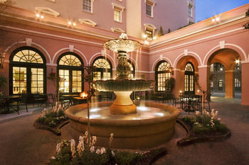 Mills House Wyndham Grand Hotel