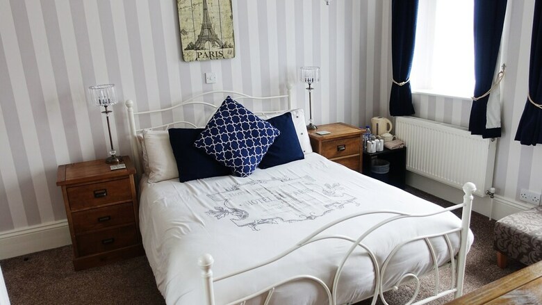 Hostal Oakover Guest House
