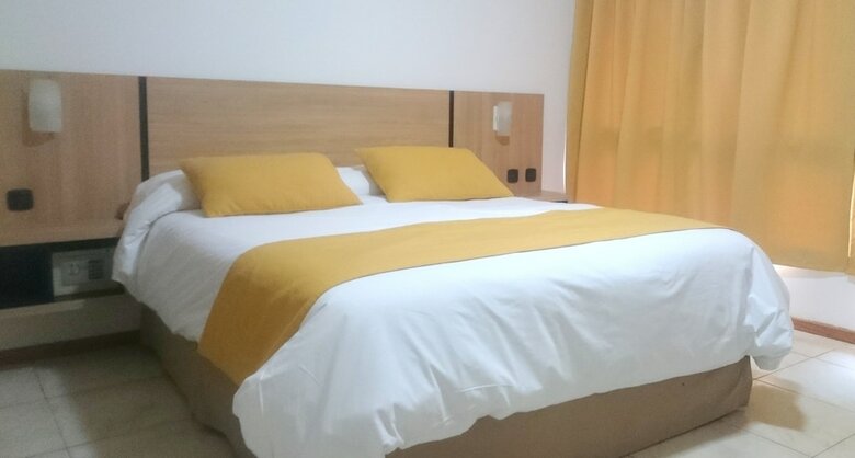 Hotel Apartamentos Mendoza Premium