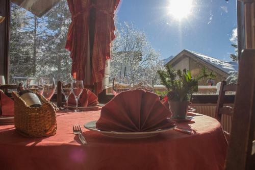 Hotel Adret