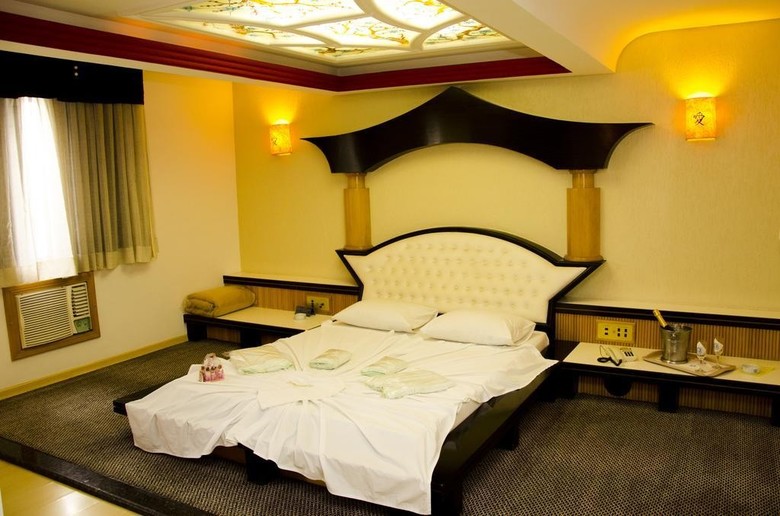 Hotel Omega Palace