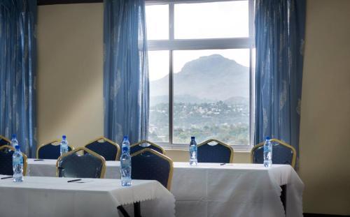 Hotel Serendib Suites And Conference Center
