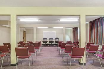 Hotel Knights Inn Houston North/iah