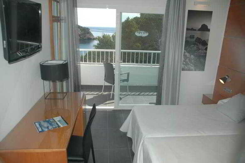 Palladium Hotel Cala Llonga