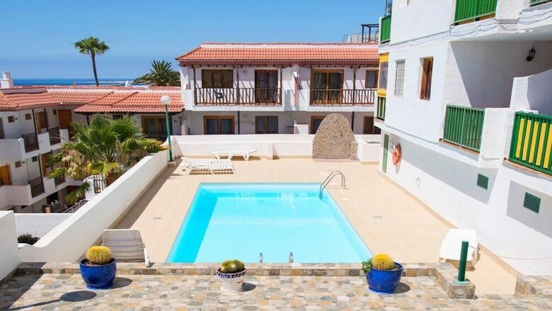 Apartamentos La Galea