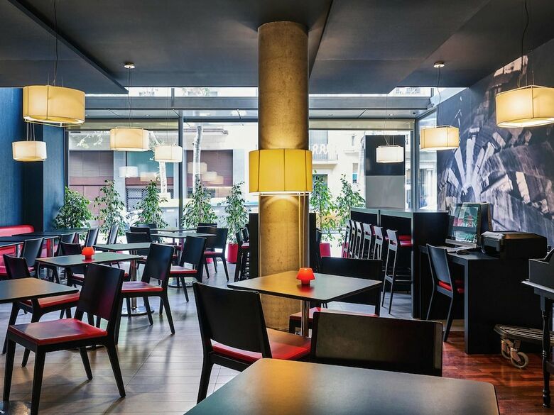 Hotel Ibis Barcelona Centro Sagrada Familia