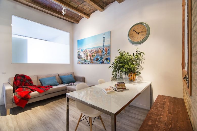 Apartamento Happy People Sagrada Familia Gaud�