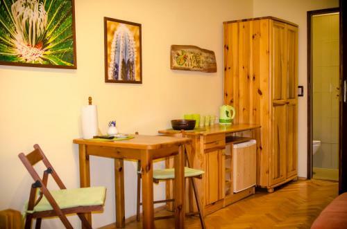 Hostal Indalo Rooms