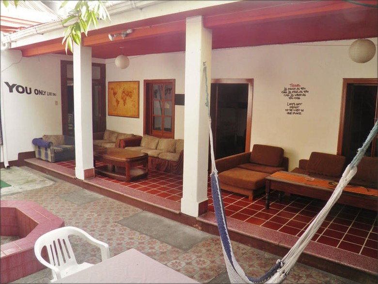 Theatre International Hostel