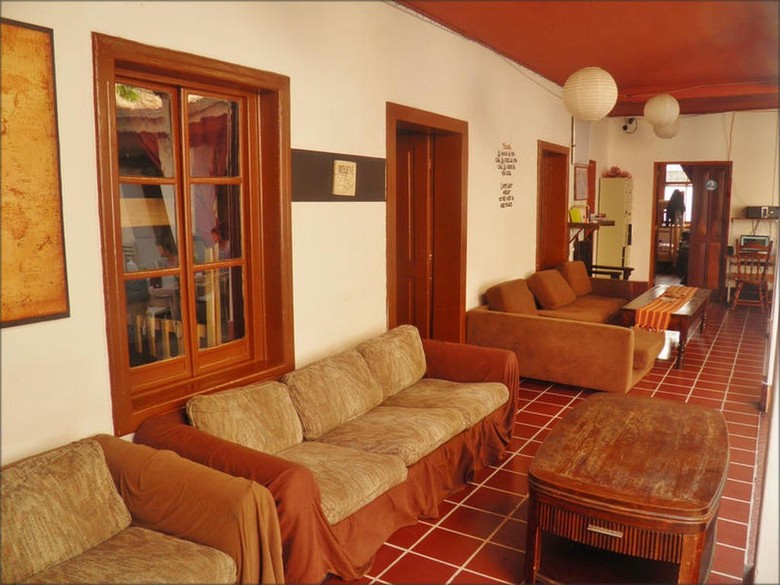 Theatre International Hostel