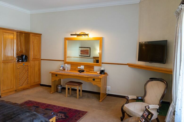 Turnberry Boutique Hotel
