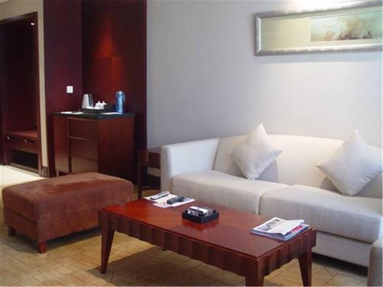 Hotel Howard Johnson Plaza Lingang Shanghai