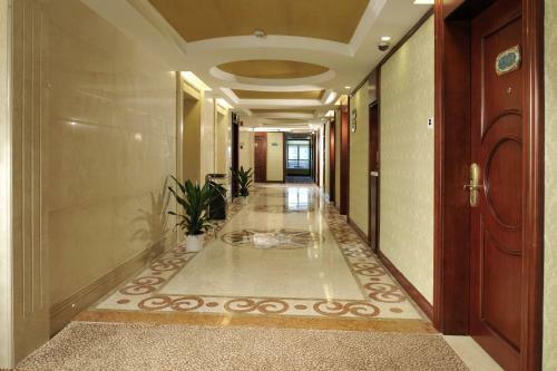 Vienna Hotel - Shenzhen Higher Education Mega Center