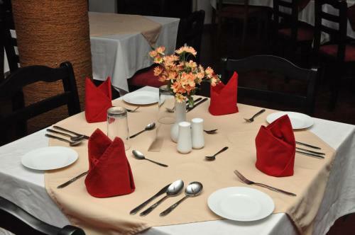 Hostal Sarathchandra Guest House