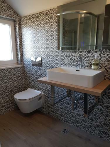 Hostal Villa White