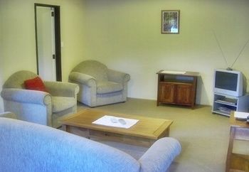 Woodlands Motels And Apartments
