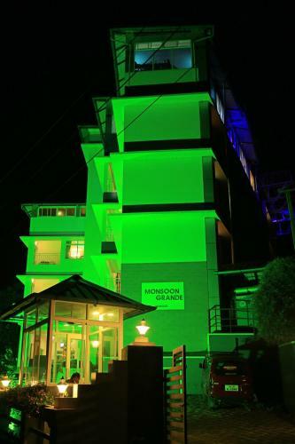 Hotel Monsoon Grande