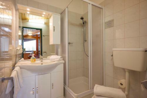 Bed & Breakfast Fr�hst�ckspension Rofangarten