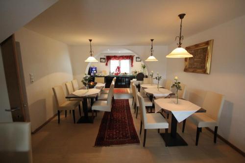 Bed & Breakfast Caf�-pension Margret