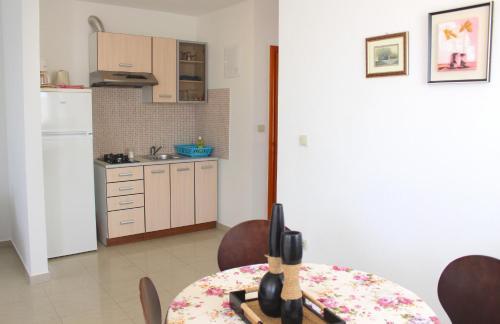 Tina Apartments