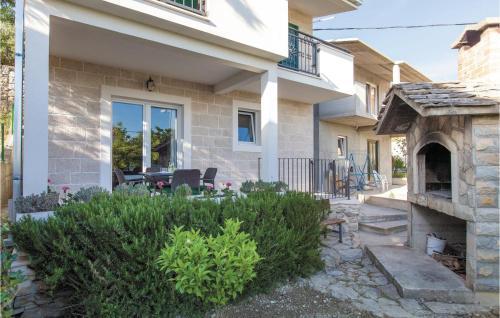 Holiday Home Podstrana With Sea View 361