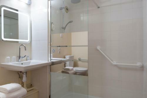 Hotel Kyriad Lyon A�roport Saint Exup�ry