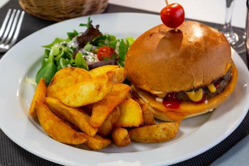 Hotel Kyriad Lyon A�roport Saint Exup�ry