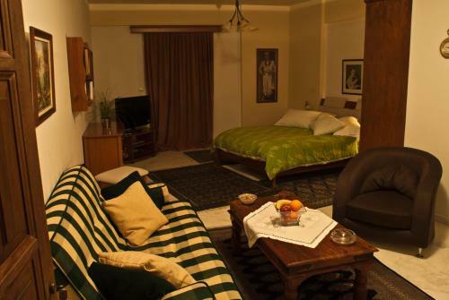 Hostal Pension Kynaitha Papastavrou