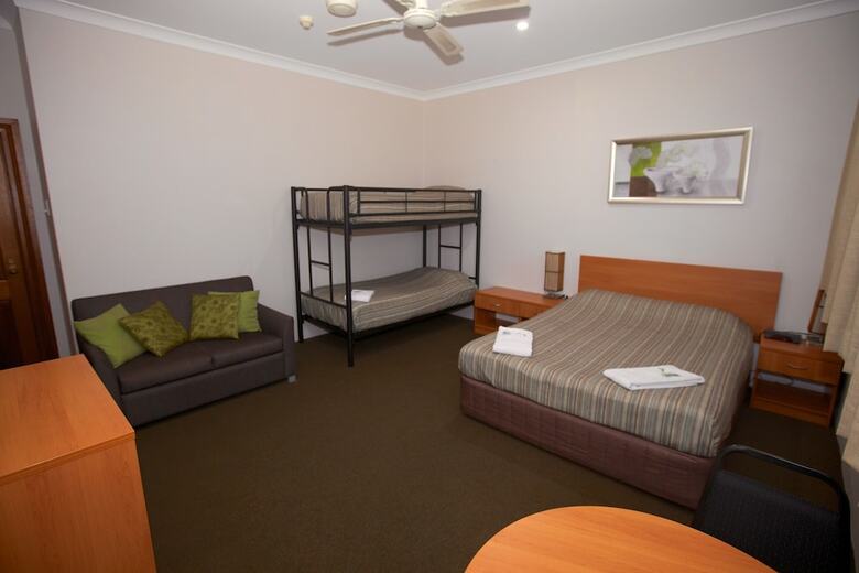 Hostal Alishan International Guest House