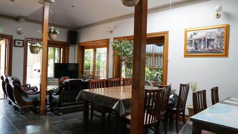 Hostal Alishan International Guest House
